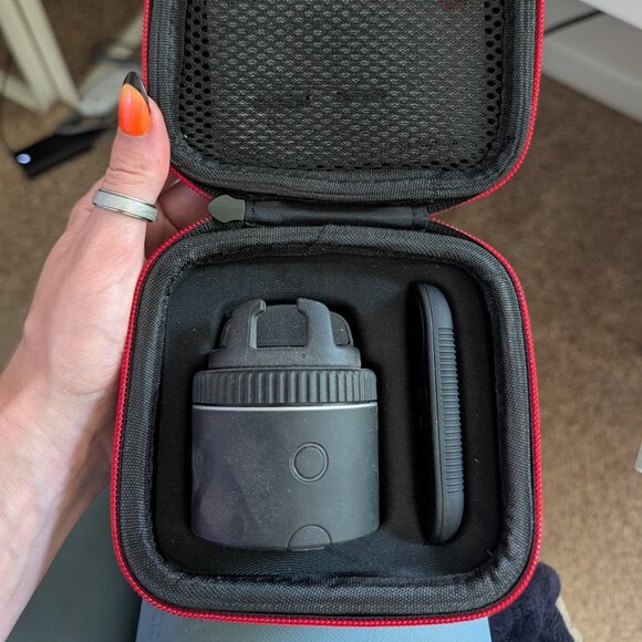 Pivo Pod Classic Auto Face Tracking Phone Holder, 360° Rotation - Picture 1 of 5